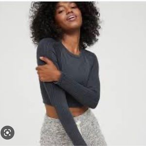 Aerie Offline Long Sleeve Crop